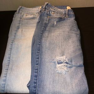 Bundle of 2 Hollister jeans